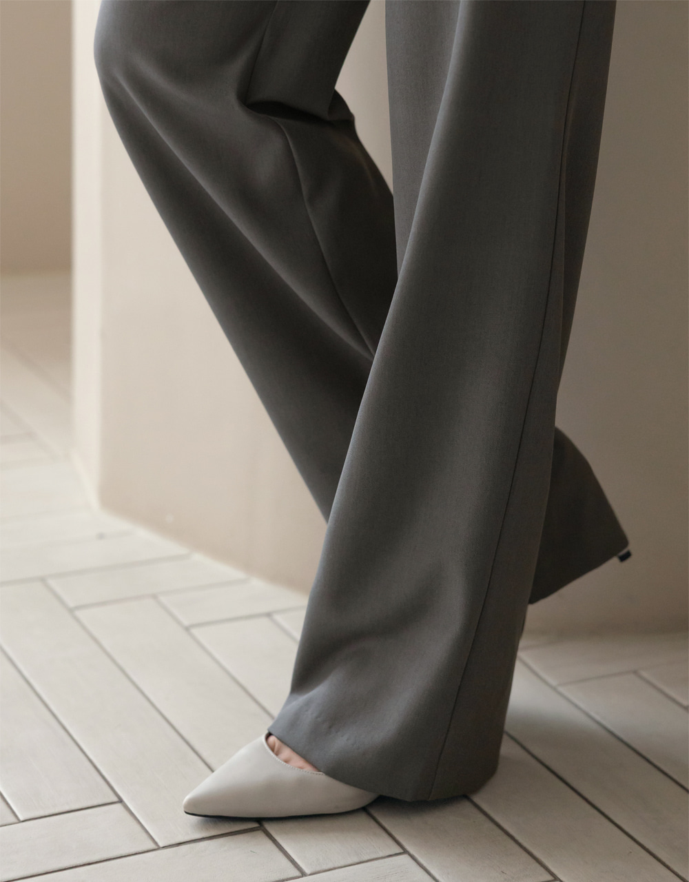 Tailored Semi-Wide Trousers with Elegant Pintuck Detail