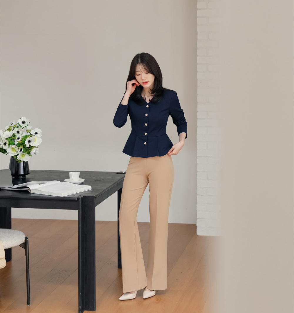 Perfect-Fit High-Waisted Bootcut Trousers with a Sleek Side-Zip Design