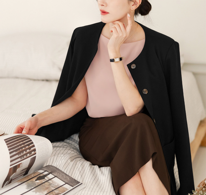 Elegant Boat Neck Blouse with an Effortlessly Refined Silhouette