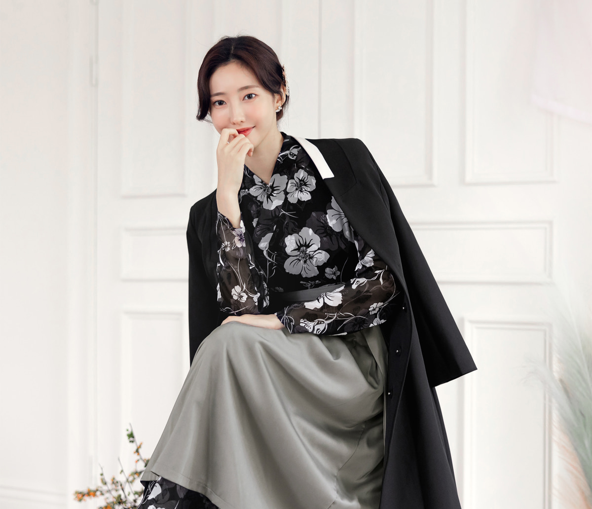 Black Modern Hanbok Durumagi Coat