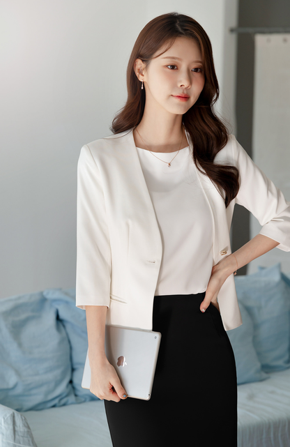 Elegant Boat Neck Blouse with an Effortlessly Refined Silhouette