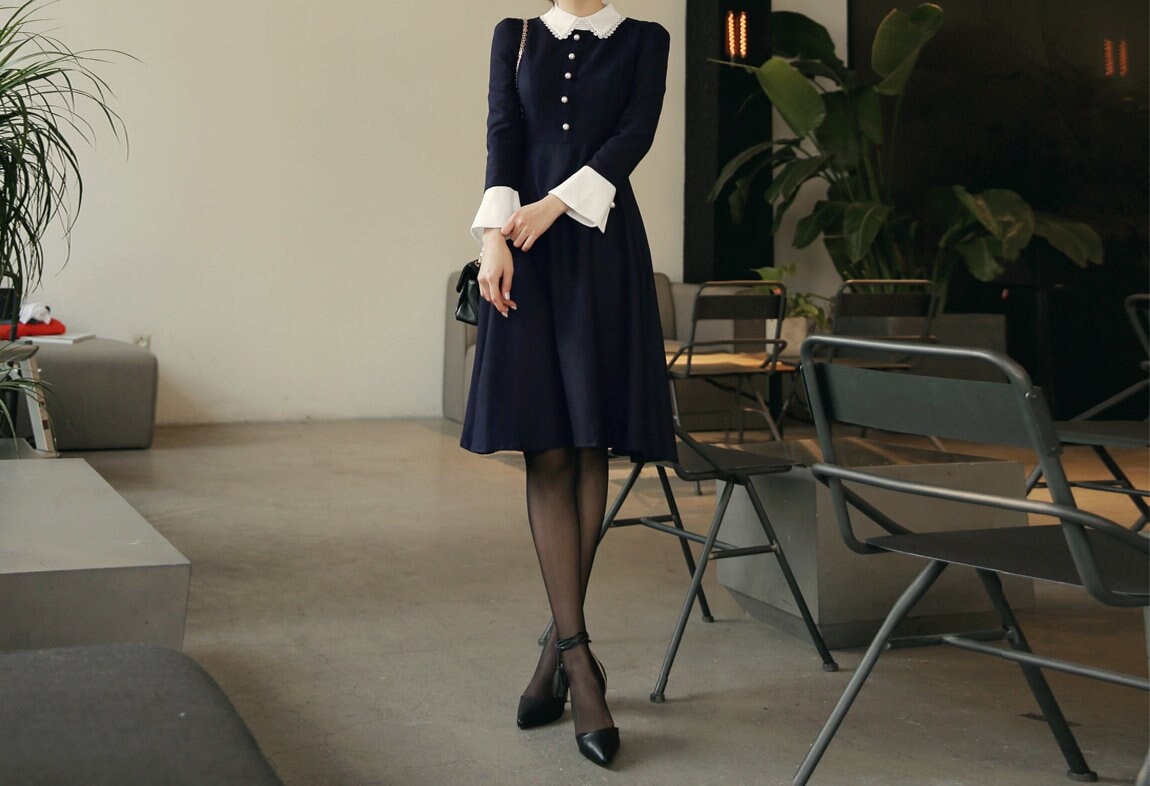 Navy Midi Dress with Lace Collar / Korean Style Women Dress / Elegant Feminin Wide Cuffs Dress