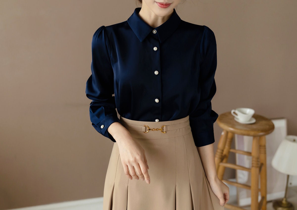 Long Sleeve with Pearl Button Blouse / Korean Style Luxury Feminine Women Clothes / Stylish Office Look Top / Everyday Soft Blouse