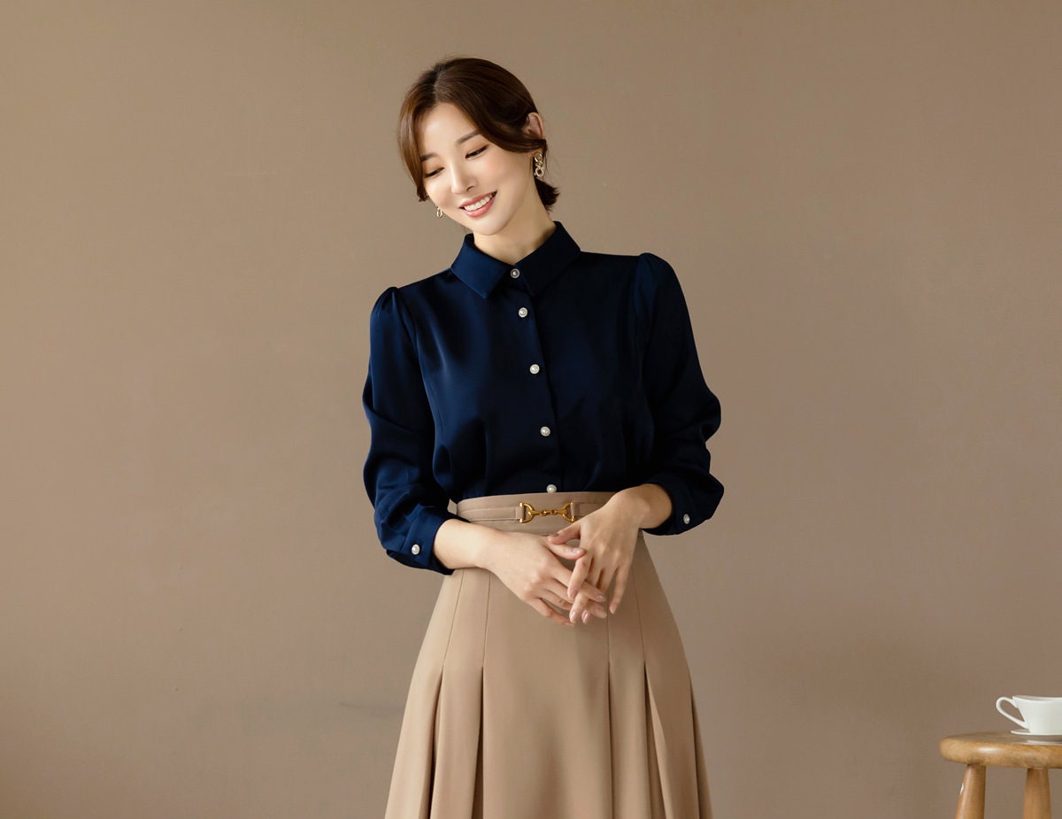 Long Sleeve with Pearl Button Blouse / Korean Style Luxury Feminine Women Clothes / Stylish Office Look Top / Everyday Soft Blouse