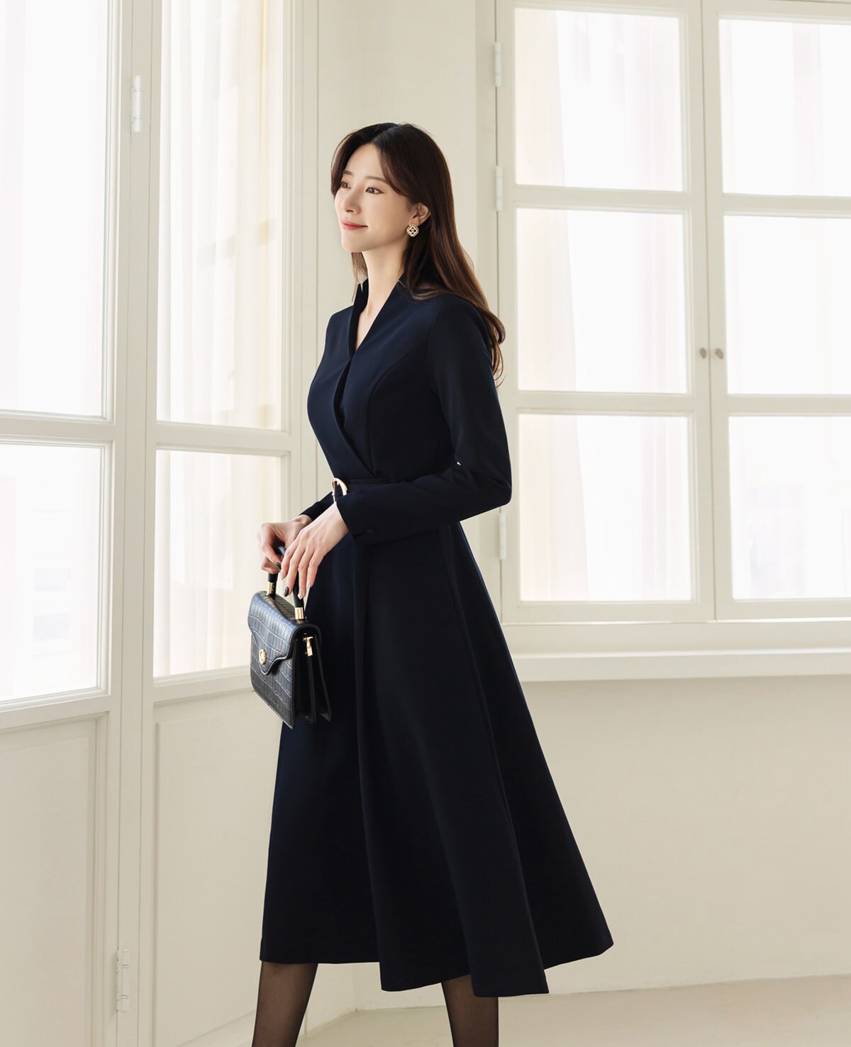 Elegant Flare Dress with Belt / Korean Style V Neck Navy Midi Dress with Long Sleeve / Luxury wear Elegant Dress