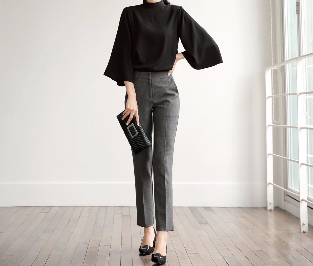 Modern Chic Cape Silhouette Blouse / Korean Style Long Wide Sleeve Office Look Top / Everyday Soft Blouse / Party Top