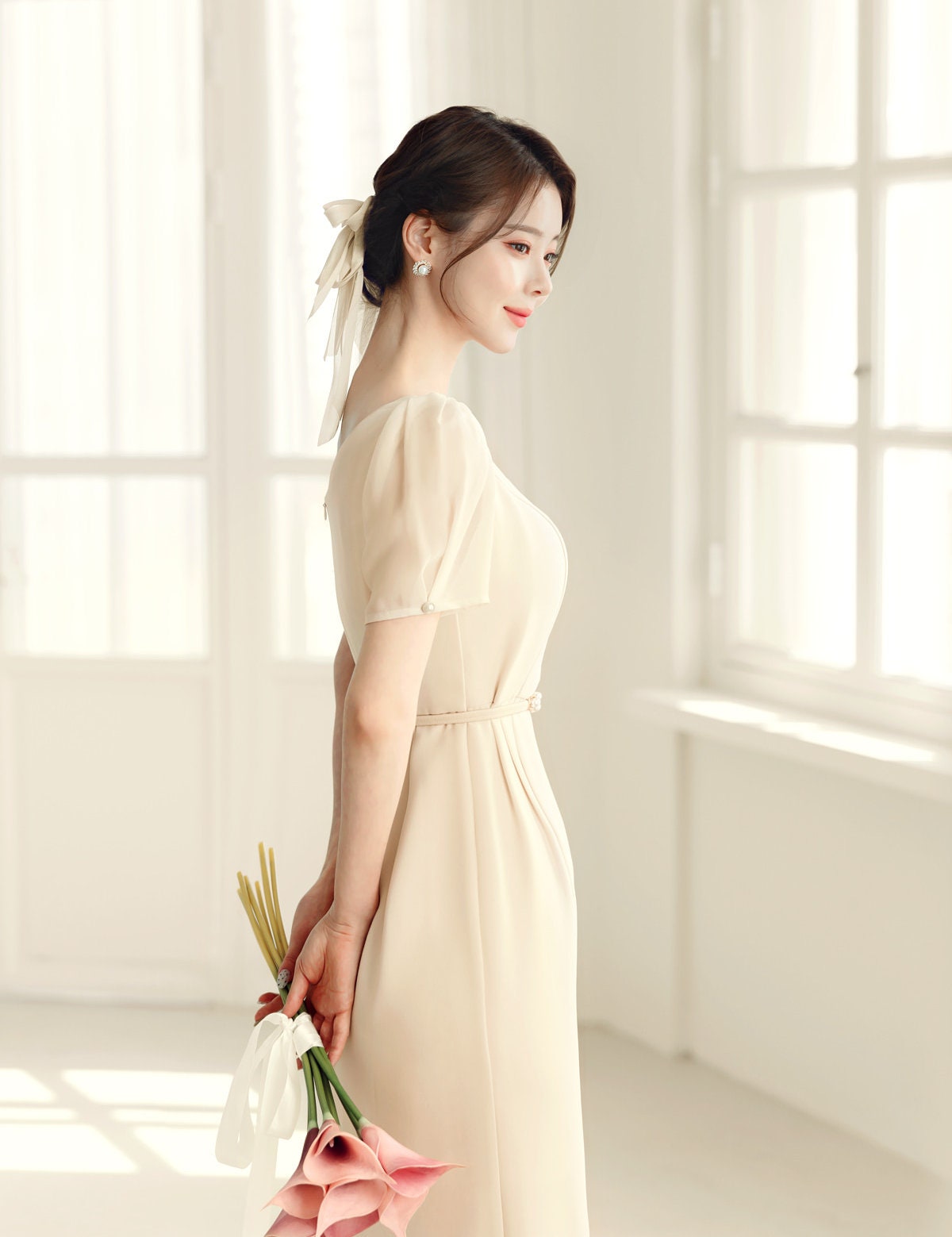 Elegant Feminine Jewel Belt / Korean Style Pearl Beige Elastic Belt / Luxury wear Elegant Belt