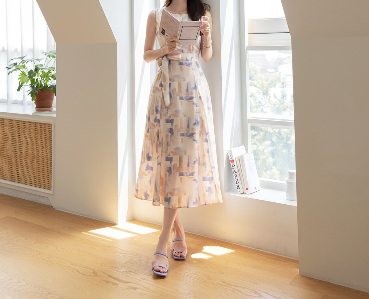 Feminin Sleeveless Flare Dress with Belt / Korean Style Midi Long Dress / Clasic Simple Sleeveless Flare Dress for Women