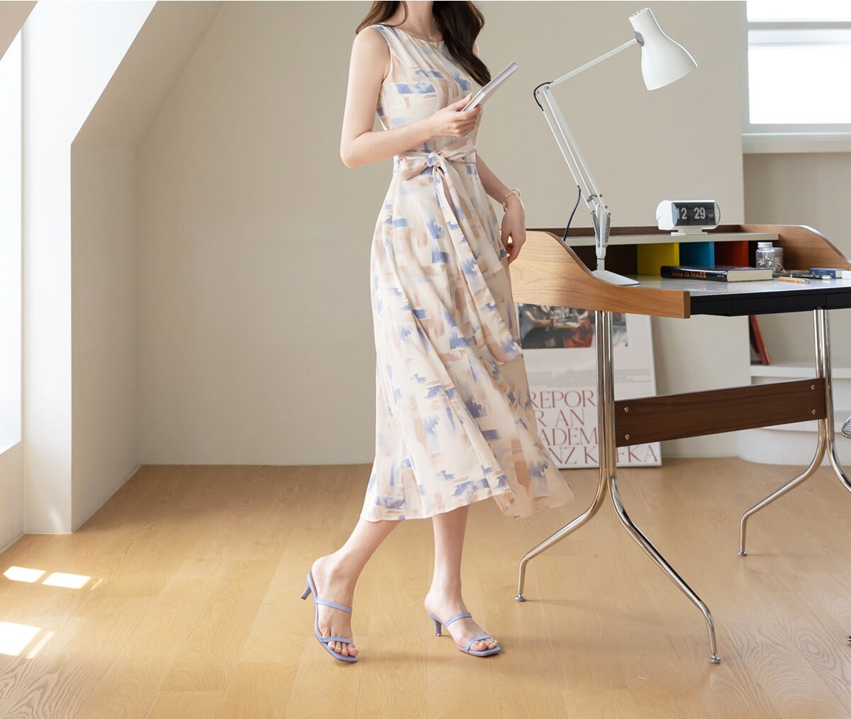 Feminin Sleeveless Flare Dress with Belt / Korean Style Midi Long Dress / Clasic Simple Sleeveless Flare Dress for Women