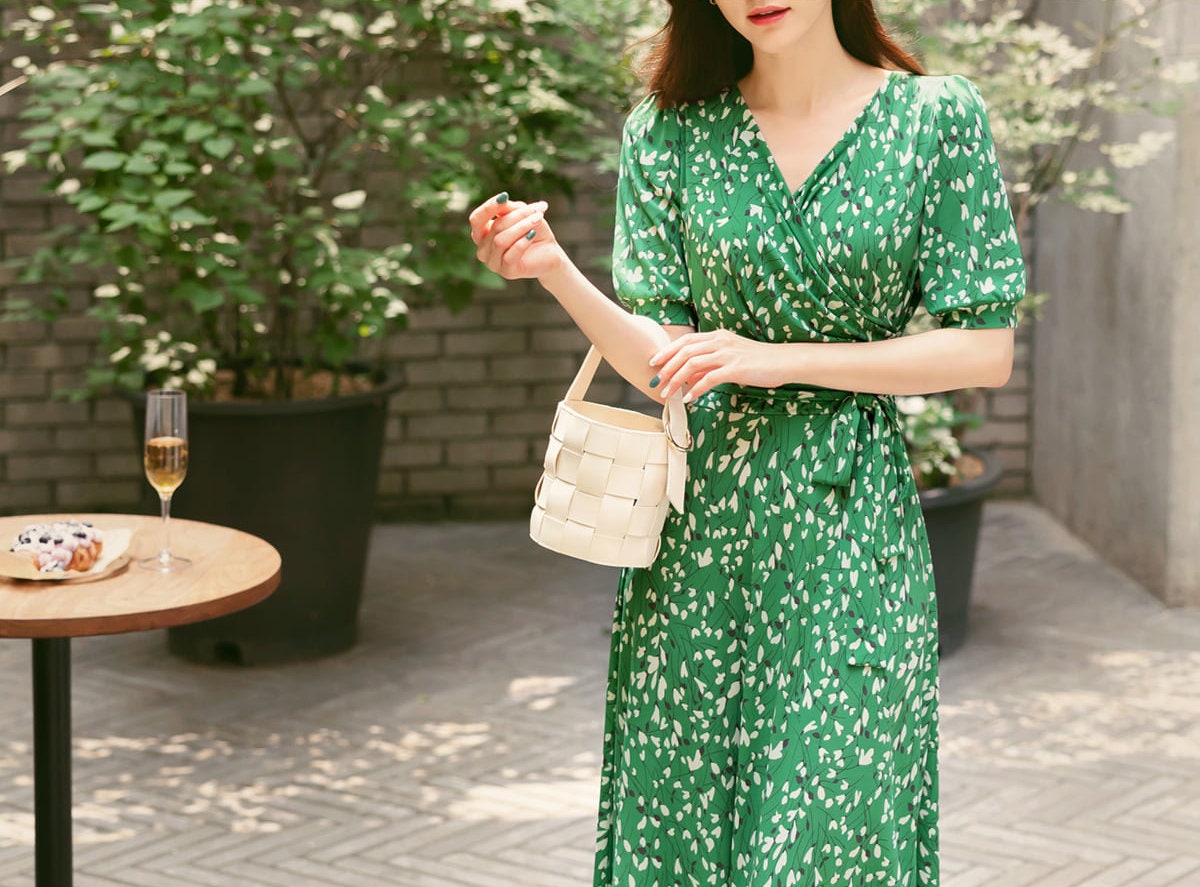 Summer Floral V Neck Short Sleeve Long Dress for Women / Korean Style Women Dress / Feminine Long Dress Green Color