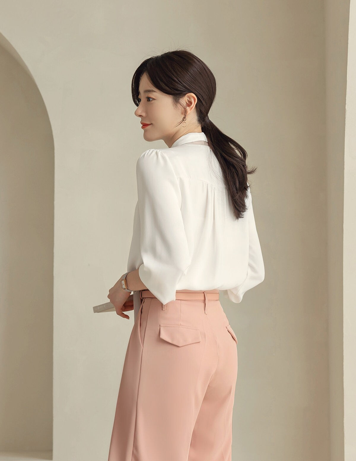 Modern Chic Style Tie Blouse / Korean Style Tie Neck Blouse Top / Office Look Top / Everyday Soft Blouse