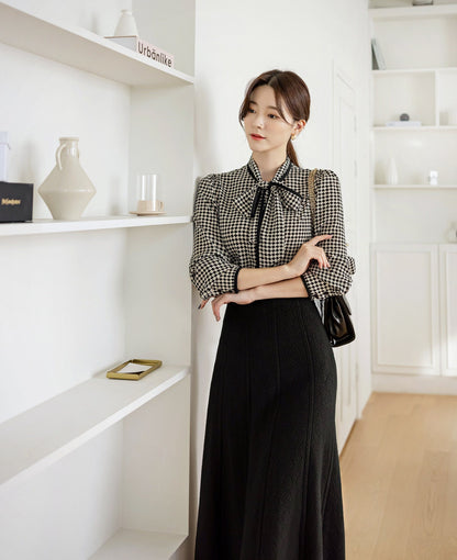 Modern Chic Pattern Tie Blouse / Korean Style Tie Neck Blouse Top / Office Look Top / Everyday Soft Blouse