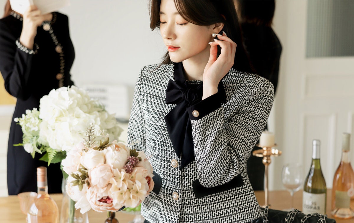 Elegant Feminine Tweed Jacket with Ribbon Tie / Korean Style Classic Cardigan Autumn Blazer / Long Sleeve Soft Jacket