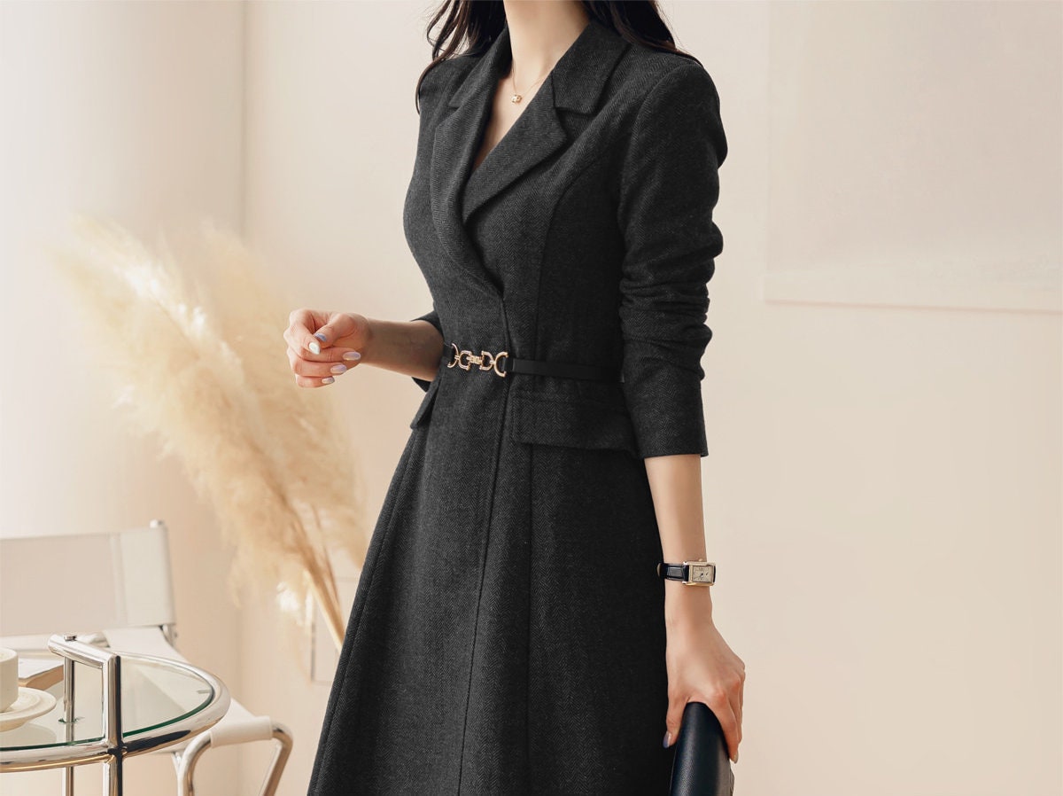 Elegant Feminin Tailored Collar Mini Dress with Belt / Korean Style Classic Mini Dress / Modern Chic Mini Dress in Charcoal Gray Color