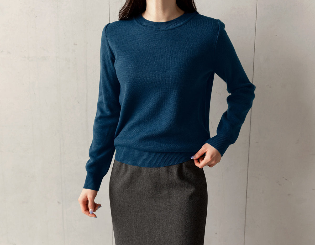 Classic Long Sleeve Crew Neck Knit Top / Korean Style Women Clothes / Office Look Top / Everyday Basic Soft Knit Top