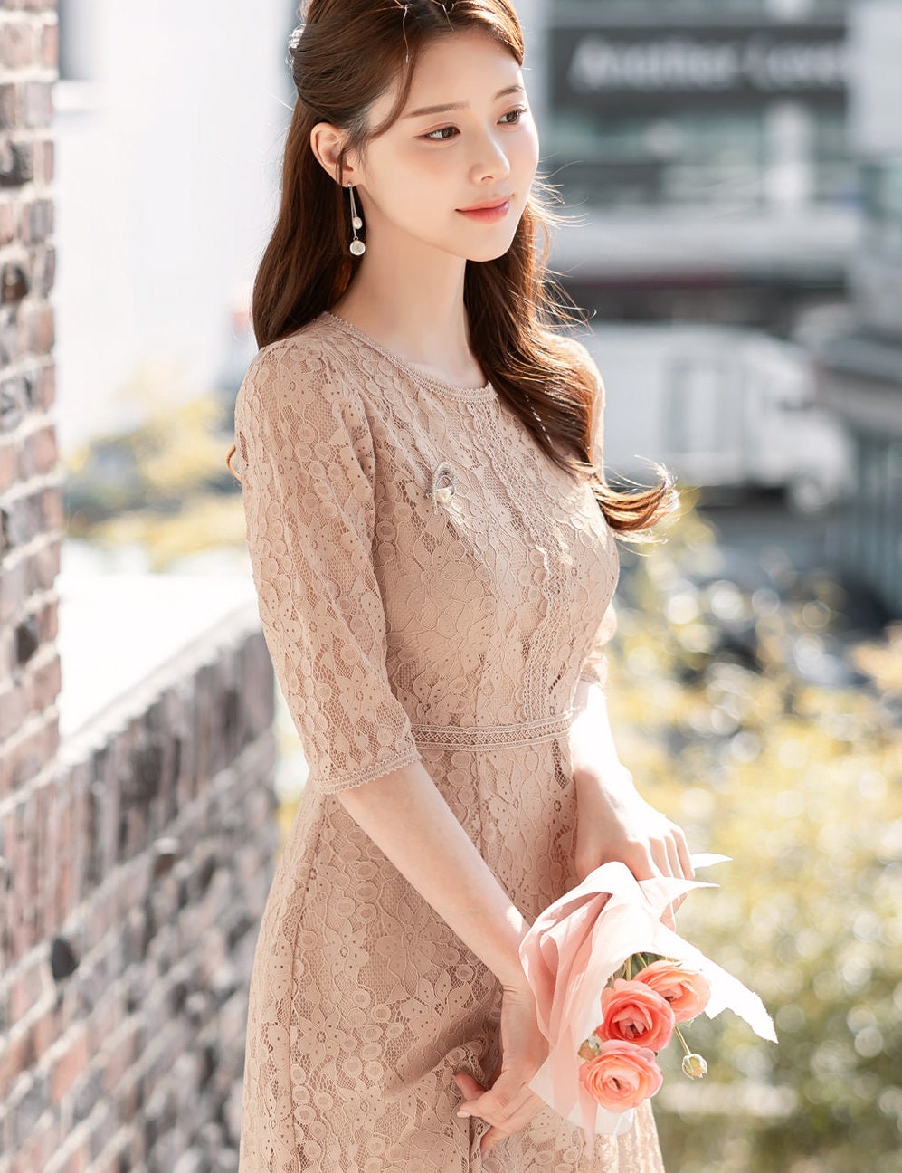 Half Sleeve Floral Pattern Lace Flare Dress / Korean Style Flower Lace Midi Dress / Luxury wear Elegant Dress