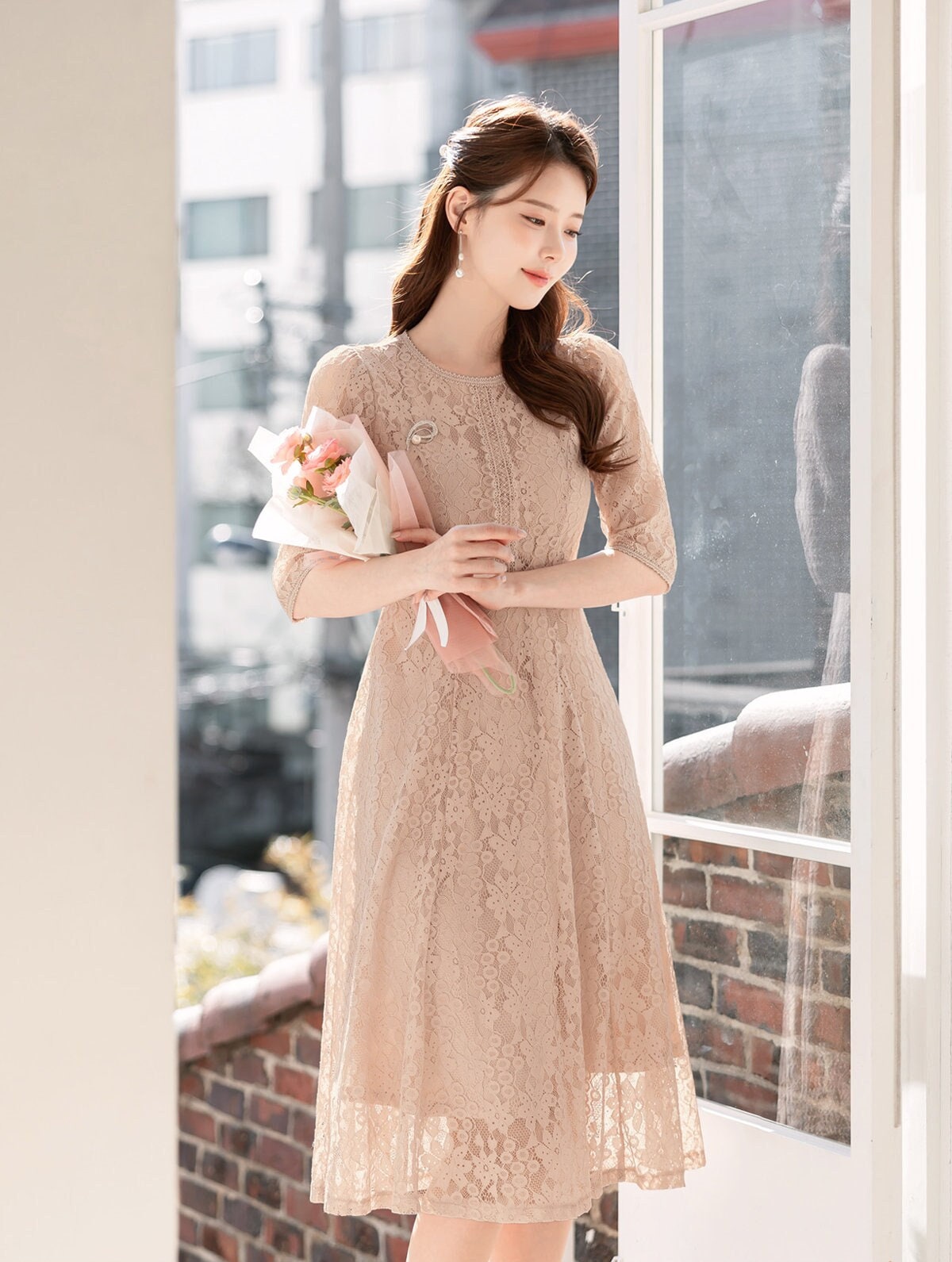 Half Sleeve Floral Pattern Lace Flare Dress / Korean Style Flower Lace Midi Dress / Luxury wear Elegant Dress