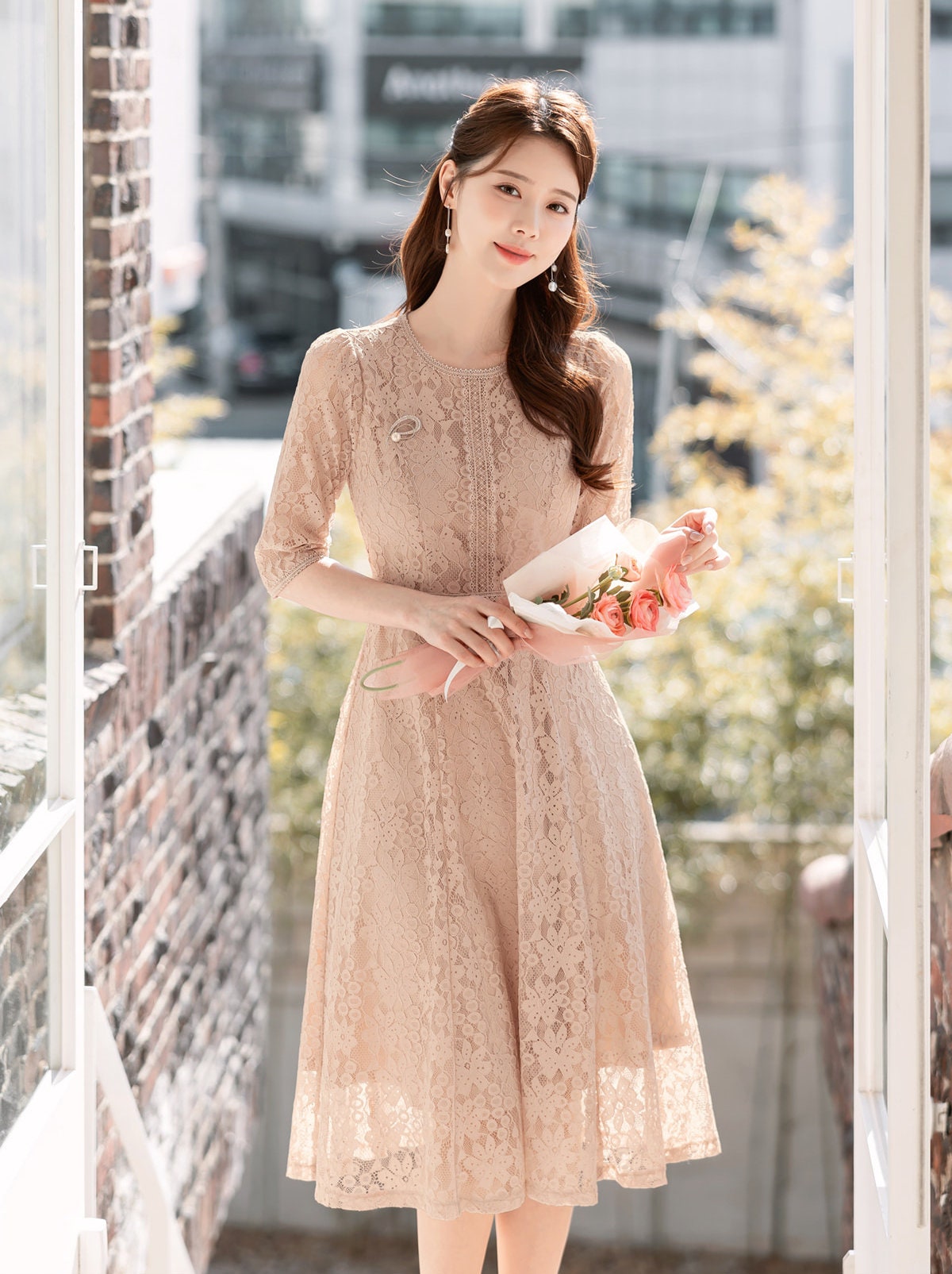 Half Sleeve Floral Pattern Lace Flare Dress / Korean Style Flower Lace Midi Dress / Luxury wear Elegant Dress