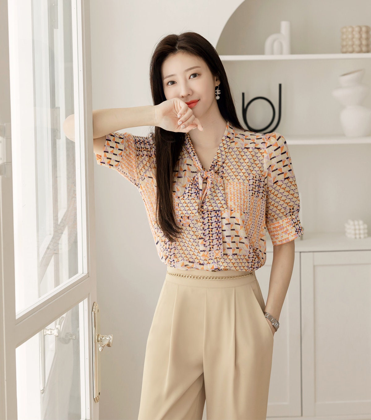 Modern Chic Pattern Tie Blouse for Summer / Korean Style Tie Neck Chiffon Blouse Top / Office Look Top / Everyday Soft Blouse