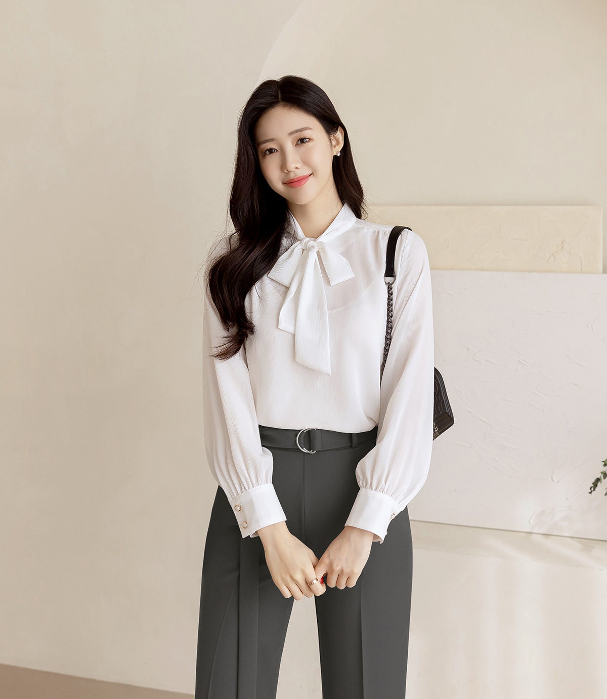 Soft Blouse Top with Tie / Korean Style Tie Neck Blouse Top / Office Look Top / Everyday Long Sleeve Blouse