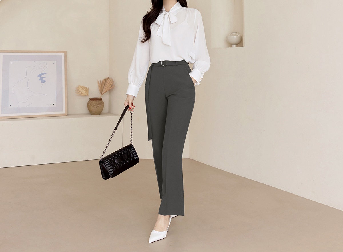 Soft Blouse Top with Tie / Korean Style Tie Neck Blouse Top / Office Look Top / Everyday Long Sleeve Blouse