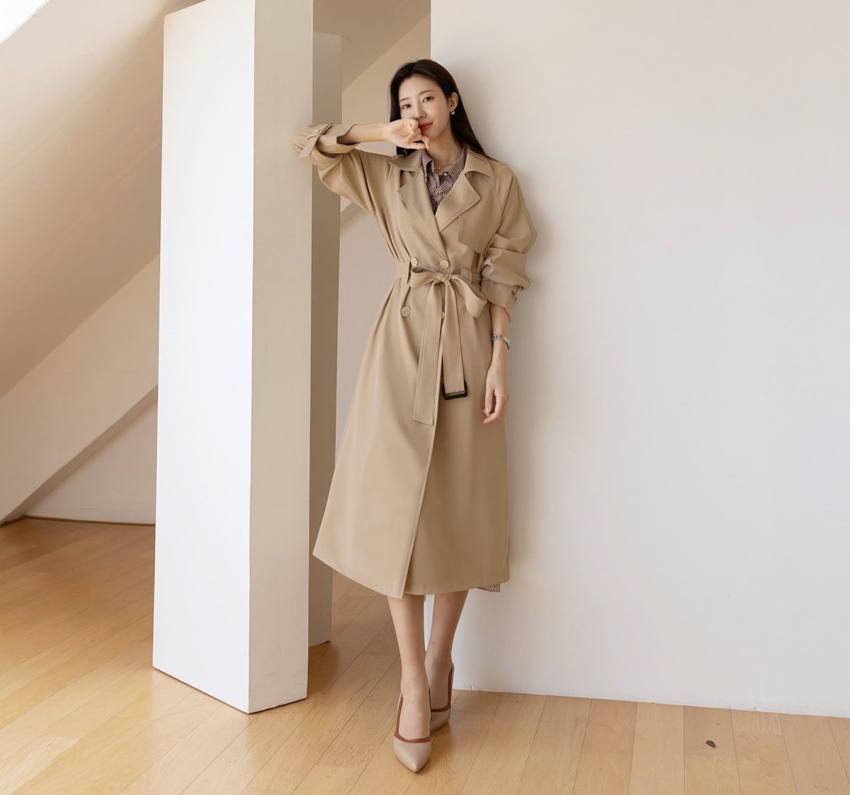 Elegant Feminine Classic Trench Coat / Korean Style Trench Long Jacket for Women / Women Long Double Breasted Coat with Belt