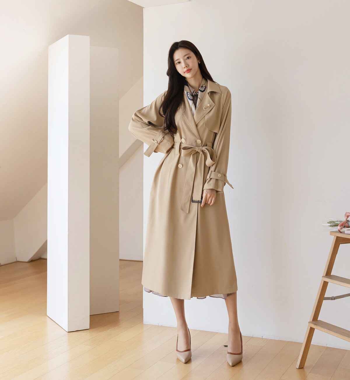 Elegant Feminine Classic Trench Coat / Korean Style Trench Long Jacket for Women / Women Long Double Breasted Coat with Belt