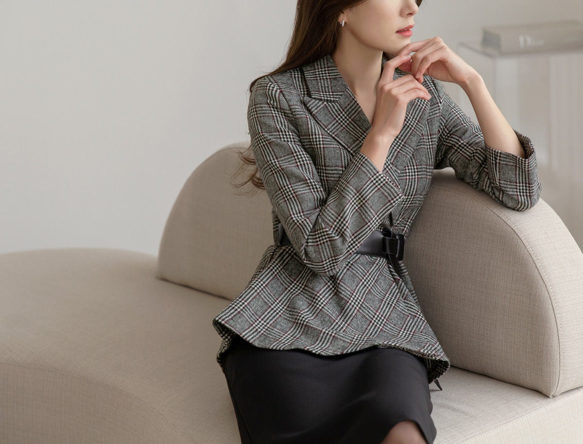 Elegant Feminin Check Pettern Peplum Style Jacket with Belt / Korean Style Spring Fall Long Sleeve Top Jacket / Daily Jacket for Women