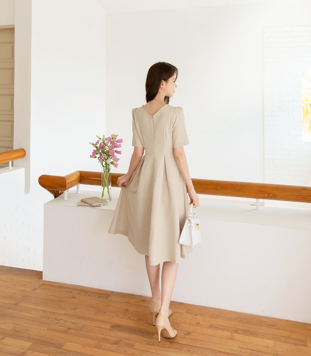 Elegant V Neck Flare Dress / Korean Style Short Sleeve Mini Dress with Pearl Button / Luxury wear Elegant Dress