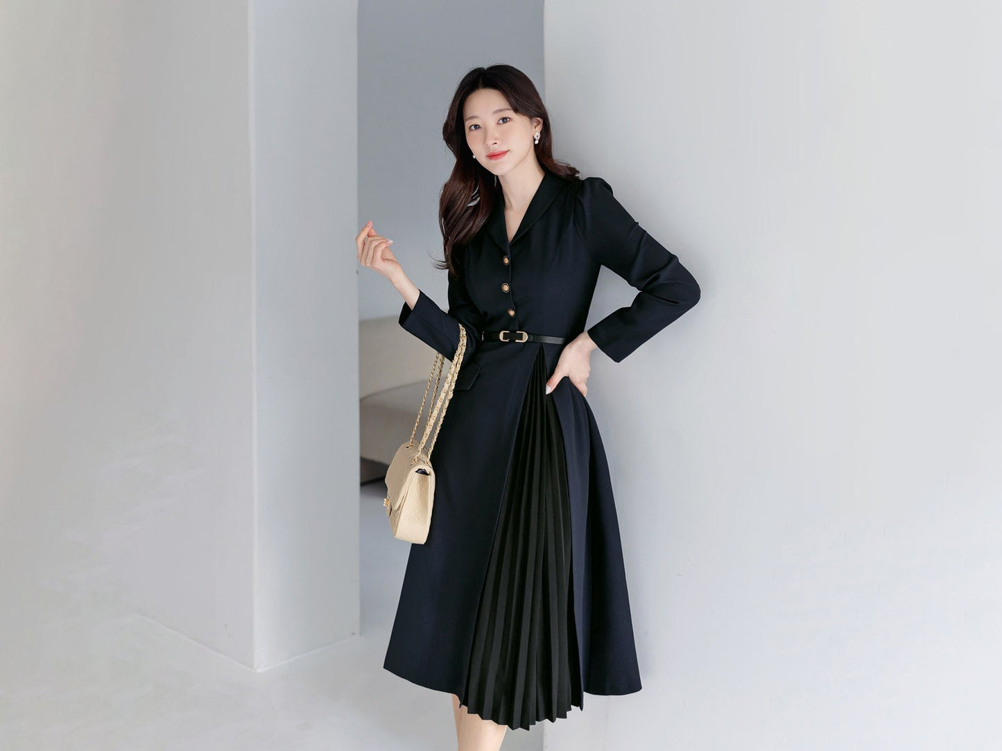 Elegant Feminin Pleated Detail Midi Dress with Belt / Korean Style Women Dress / Luxury wear Elegant Dress