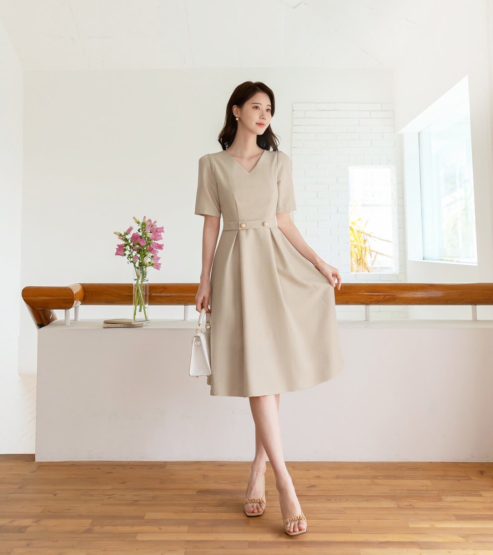 Elegant V Neck Flare Dress / Korean Style Short Sleeve Mini Dress with Pearl Button / Luxury wear Elegant Dress