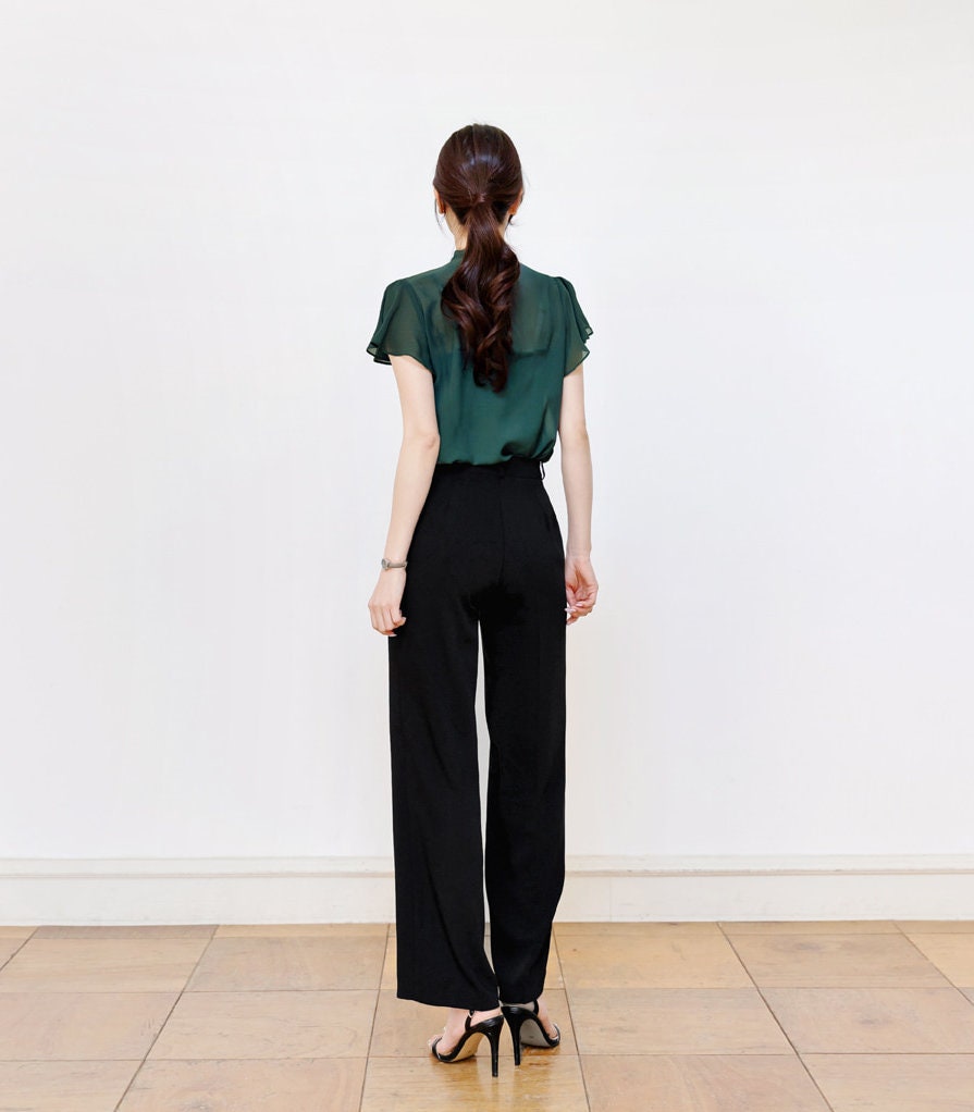 Korean Style Tie Neck Wing Sleeve Blouse Top / Short Sleeve Chiffon Tie Blouse / Office Look Top / Everyday Soft Blouse for Summer