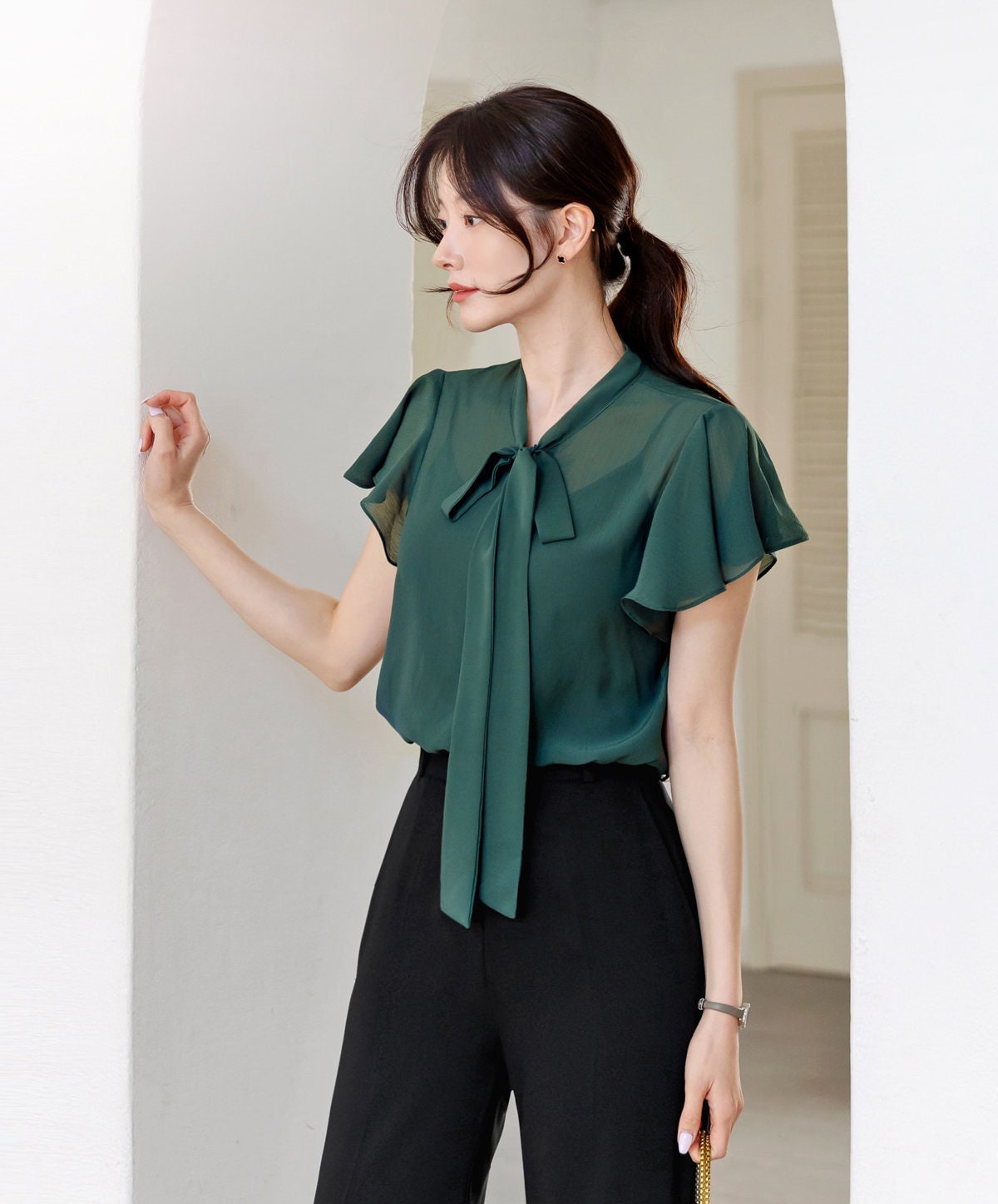 Korean Style Tie Neck Wing Sleeve Blouse Top / Short Sleeve Chiffon Tie Blouse / Office Look Top / Everyday Soft Blouse for Summer