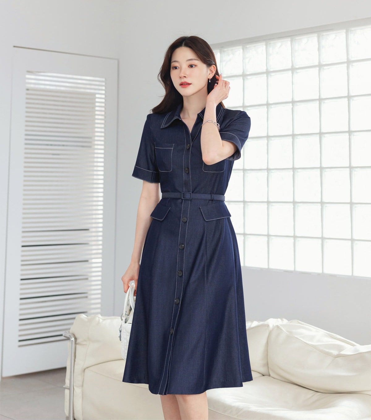 Elegant Feminin Short Sleeve Denim Shirtdress with Belt / Korean Style Frontl Button Flare Dress / Spring Summer Dress for Women