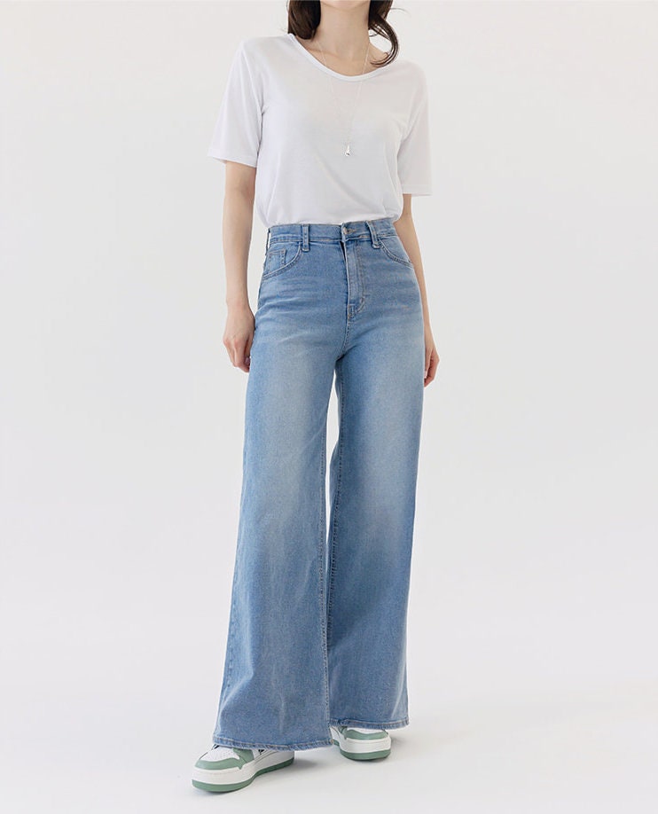 Comfortable Boot Cut Wide Denim Pants for Women / Korean Style Women Wide Slacks / Comfortable Casual Office School Jeans