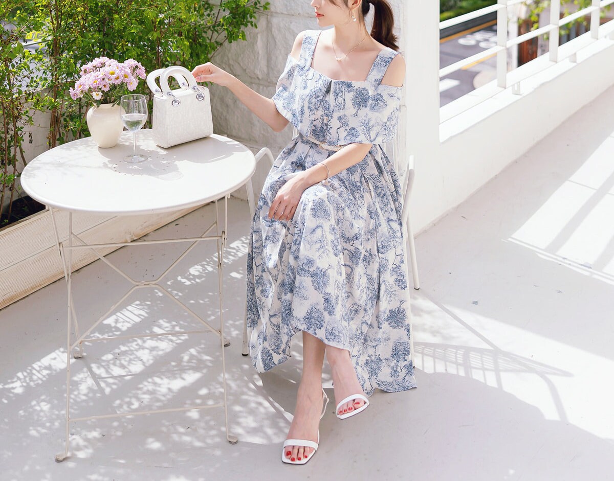 Elegant Feminin Summer Dress with Belt / Korean Style Midi Dress / Luxury Clasic Sleeveless Cape Design Dress for Women