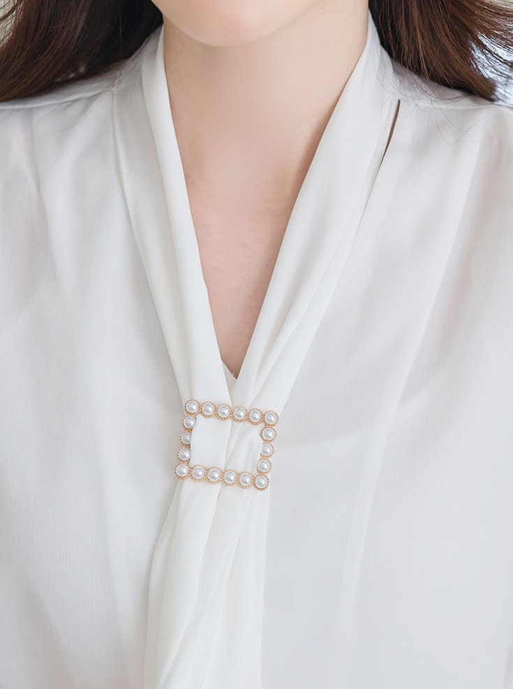 Elegant Feminin Half Sleeve Tie Neck Chiffon Blouse with Pearl Buckle / Korean Style Luxury Feminine Women Clothes / Everyday Soft Blouse