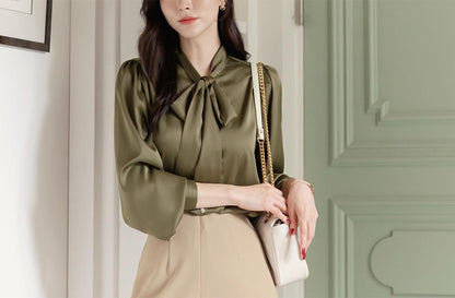 Elegant Feminin Satin Tie Blouse / Korean Style Tie Neck Blouse Top / Office Look Top / Everyday Soft Blouse